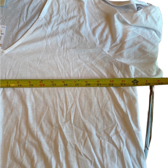 Michael Kors White Short Sleeve with Tie V Neck T-shirt - Picture 8 of 11